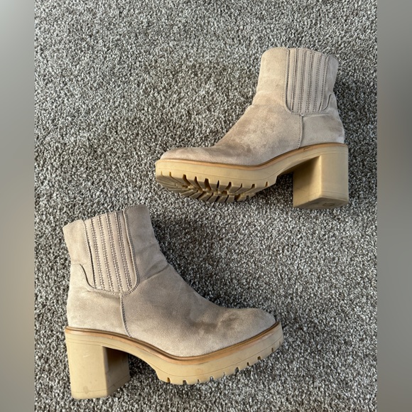 Universal Thread Women's Katrina Boots - Picture 3 of 6